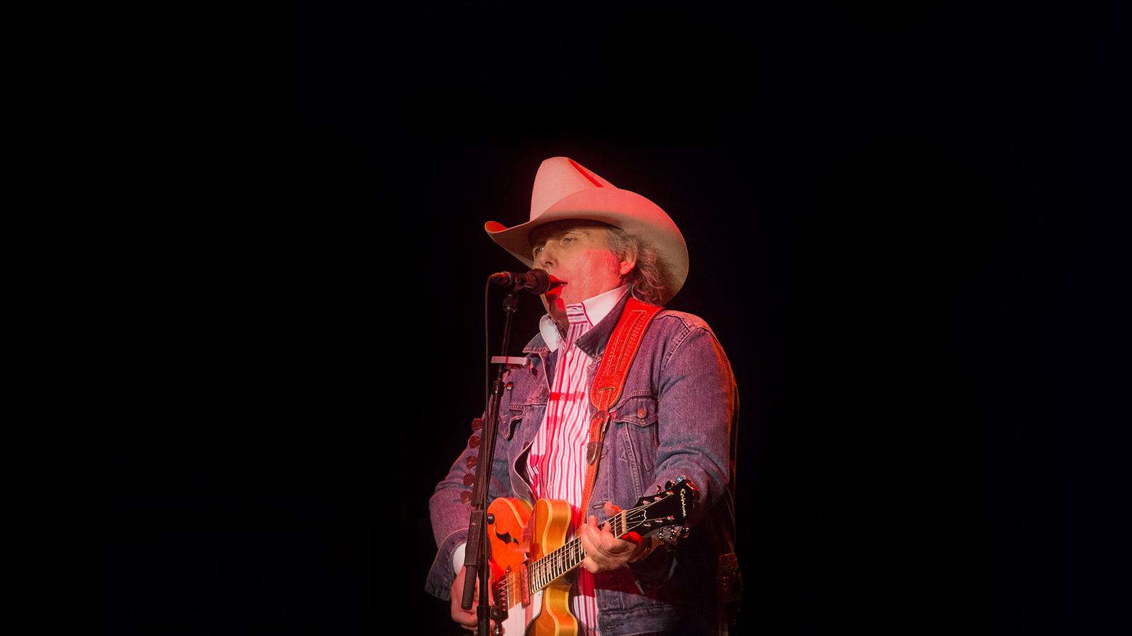 Dwight Yoakam Tickets